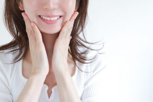 女性の肌　スキンケア