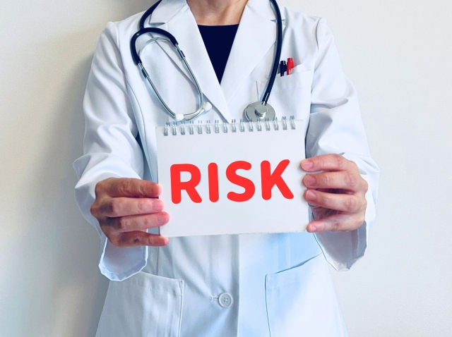 寝たきりによる筋力低下の影響とリスク