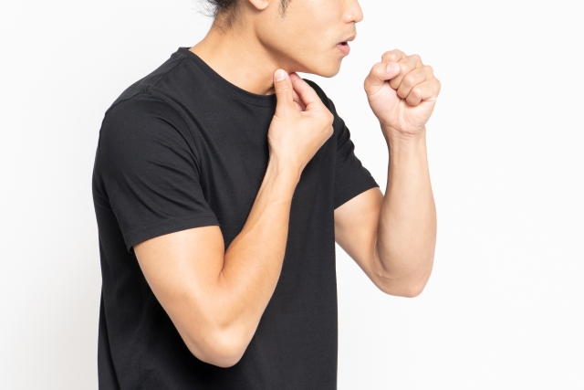 逆流性食道炎で生じる喉の痛みの特徴と痛くなる理由