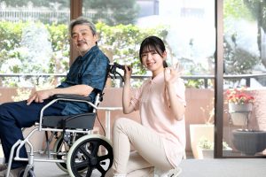 介護医療院と特養の違いとは？医療体制や費用、入所条件などを解説