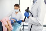 “痛みの少ない内視鏡検査” を受けるにはどうすればいい？ 無痛内視鏡検査の実際と注意点を医師が解説