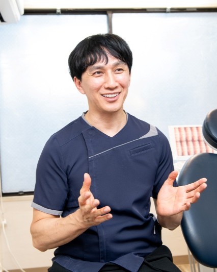 技工士常駐による、オーダーメイド性を突き詰めたセラミック治療