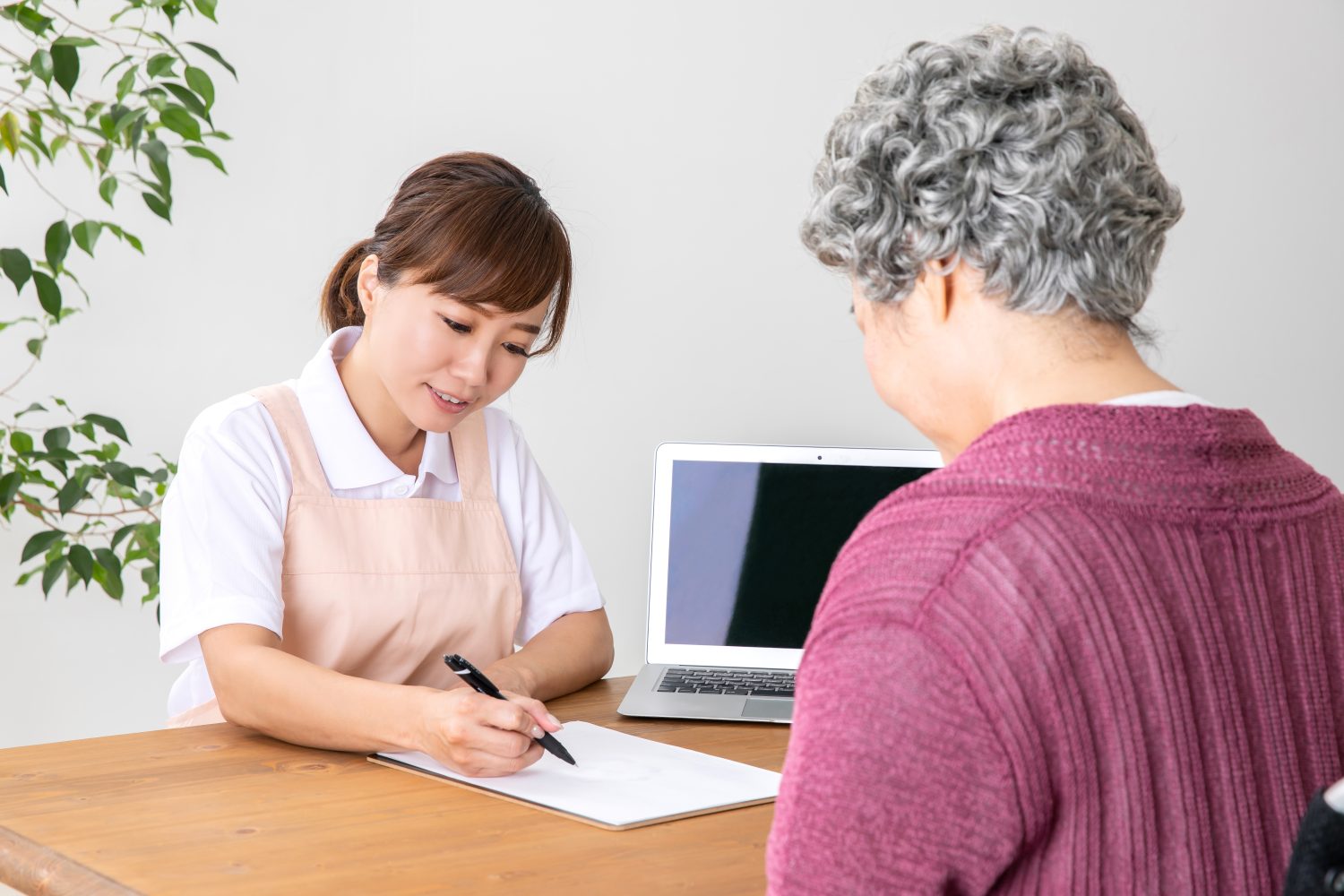 介護認定を受けるまでの申請から結果の流れ