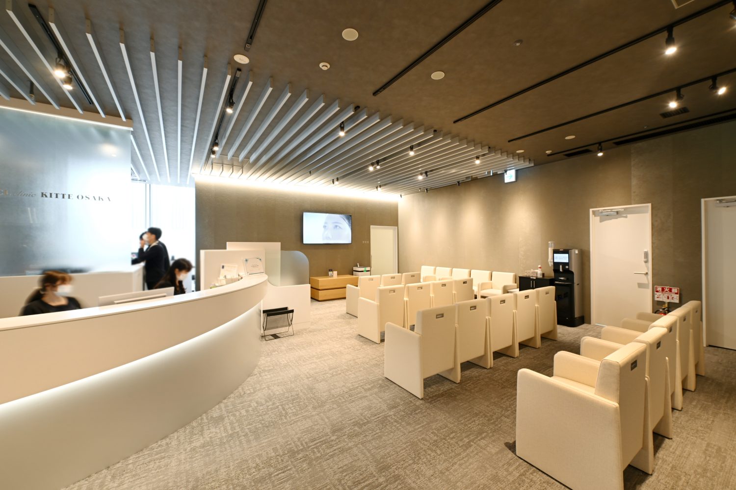 ICLクリニックKITTE大阪photo