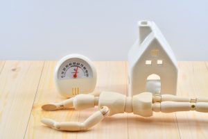 介護での熱中症対策｜自宅でできる対策や役立つアイテム、熱中症の兆候も解説