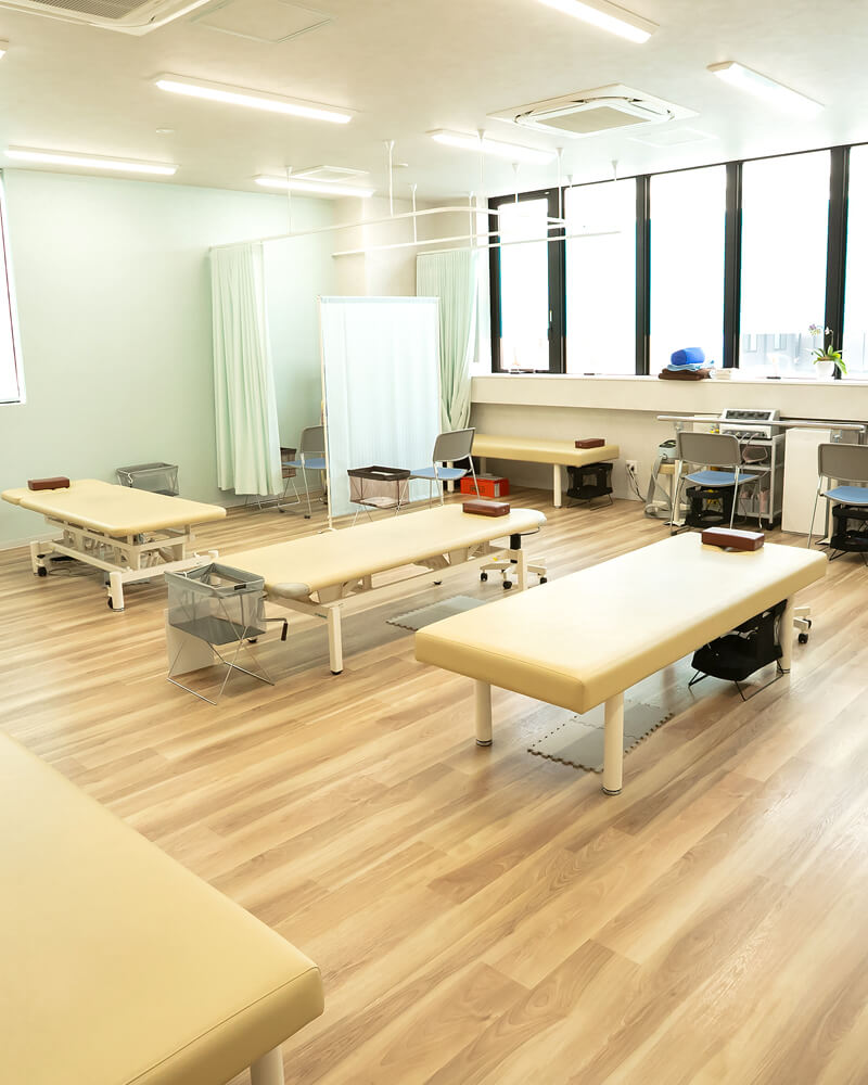 肩こりや腰痛の陰に潜む病気も検査と診断で見逃さない