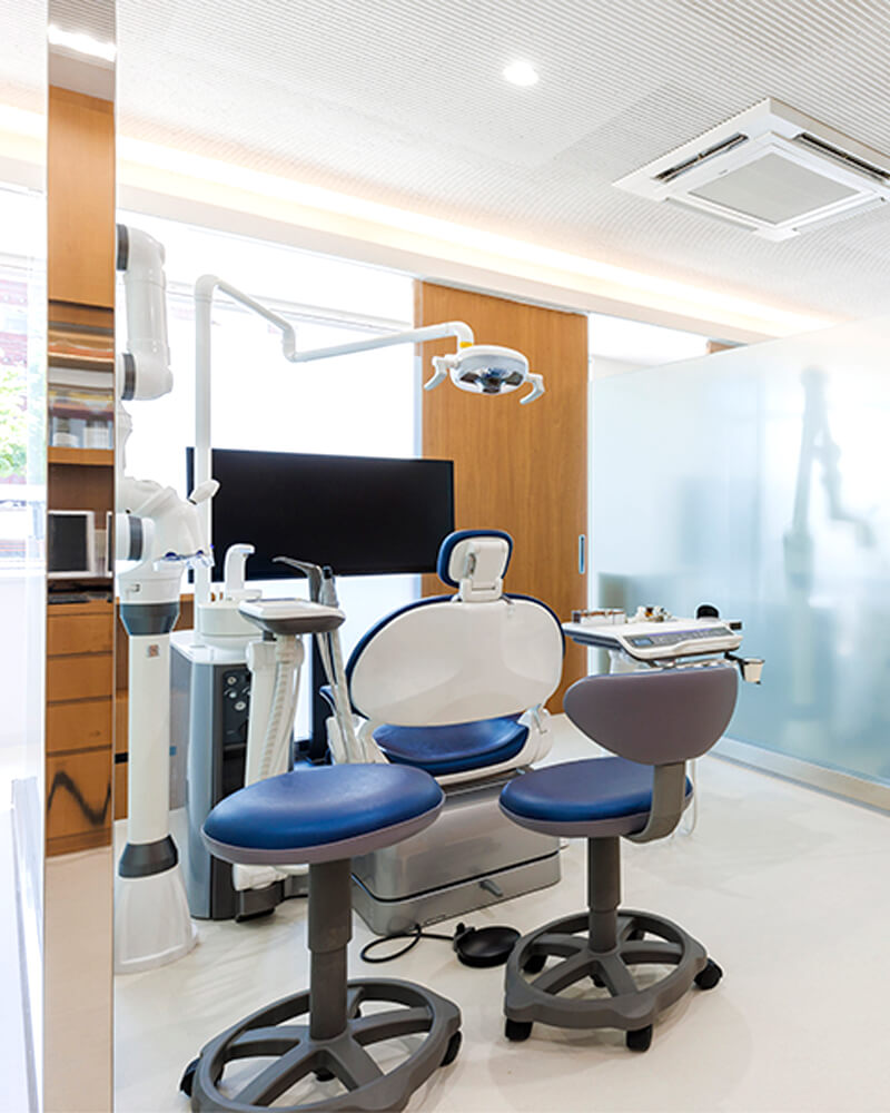 痛みも腫れも少ない、満足度の高い治療法