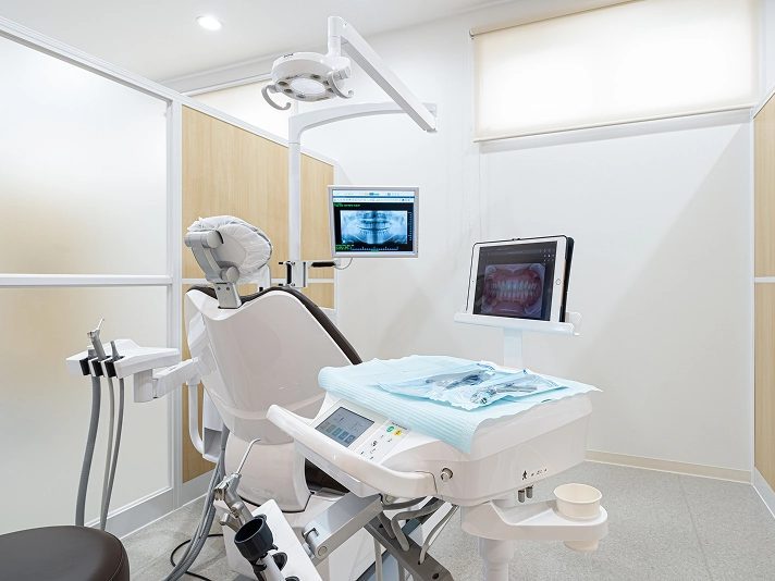 金沢けんろく矯正歯科