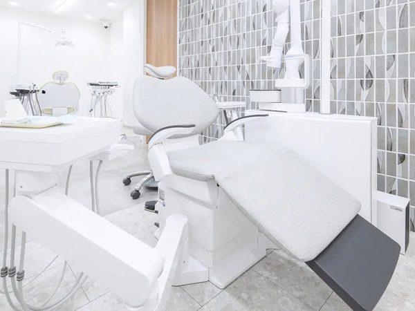 呉中通デンタルクリニック