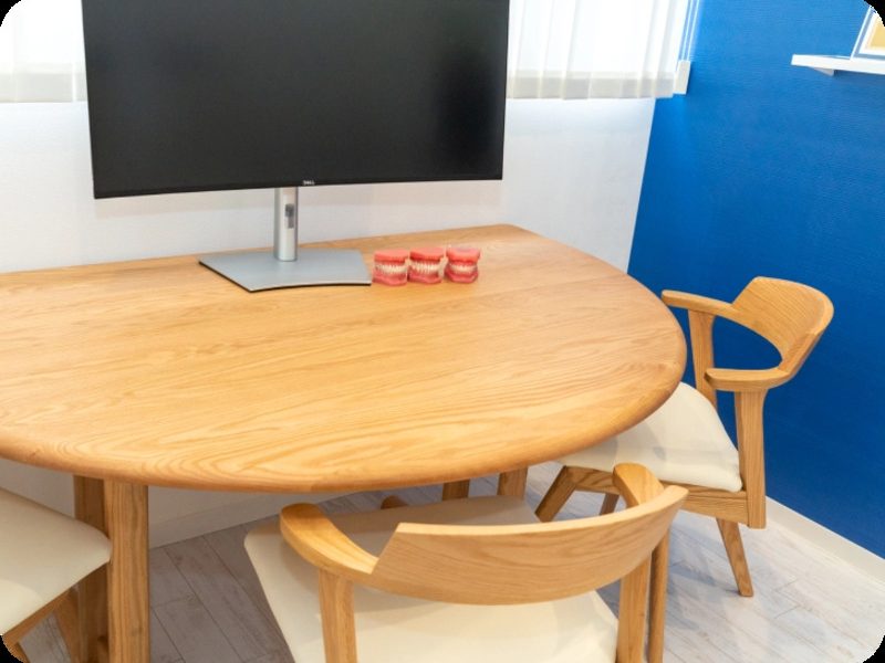 姪浜駅前矯正歯科