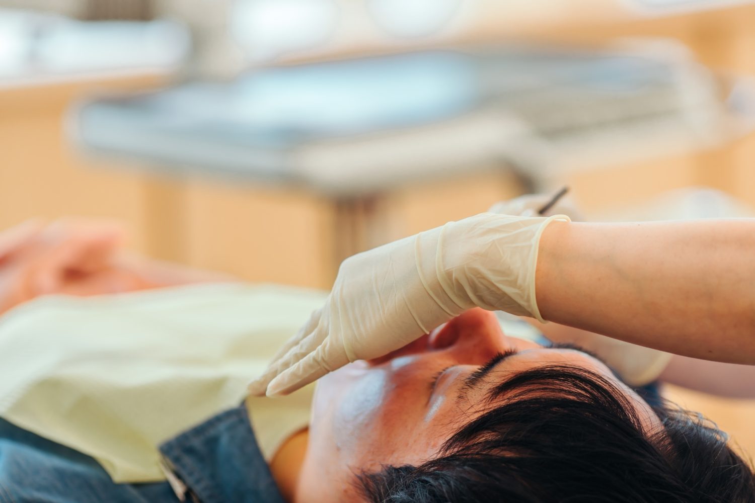 外科手術を伴う反対咬合の治療法と治療費