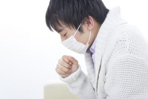 インフルエンザ・コロナ・マイコプラズマ肺炎のトリプル流行に要注意！ 重症化しやすい人の特徴を医師が解説