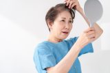 女性の「薄毛治療」を医師が解説 男性のAGAと違うの？ 植毛も男性だけのものではない