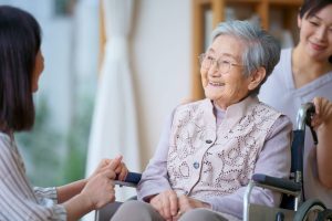 介護施設に入れる基準は？利用できる施設やサービスを要介護度（介護レベル）別に解説します