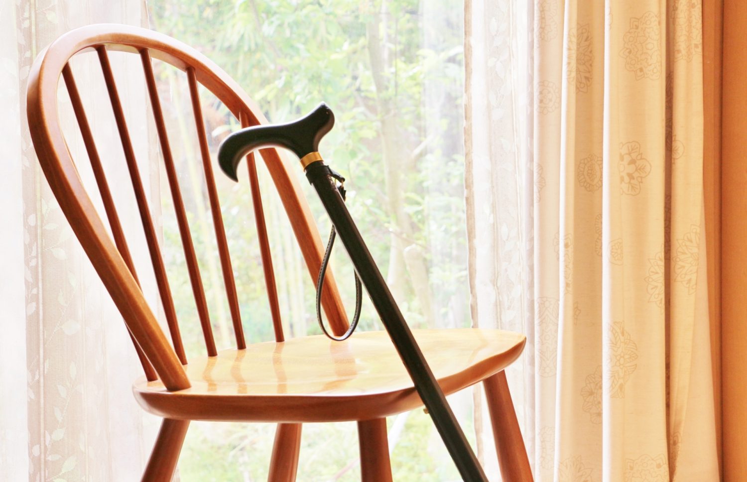 要支援から要介護へ移行するのはいつ?違いと変化の兆し、区分変更申請について解説