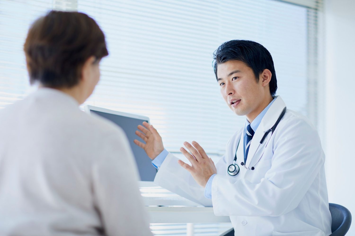 介護で認知症の兆候に気付いたときの対処法