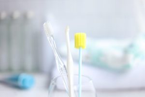 口腔ケアのやり方は？重要な理由とケアの手順、注意点を解説します