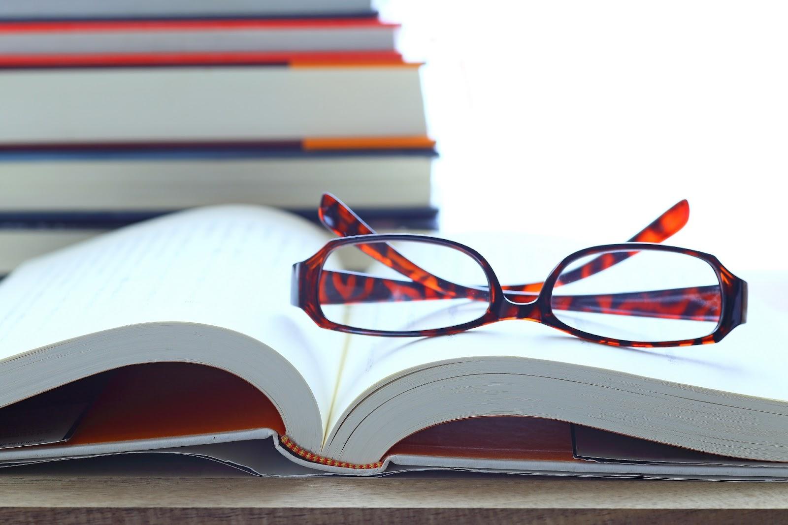 開放隅角緑内障の主な症状