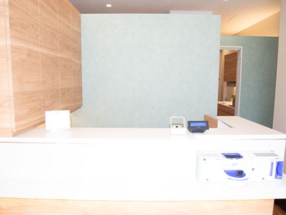 てらす歯科 京成稲毛駅前