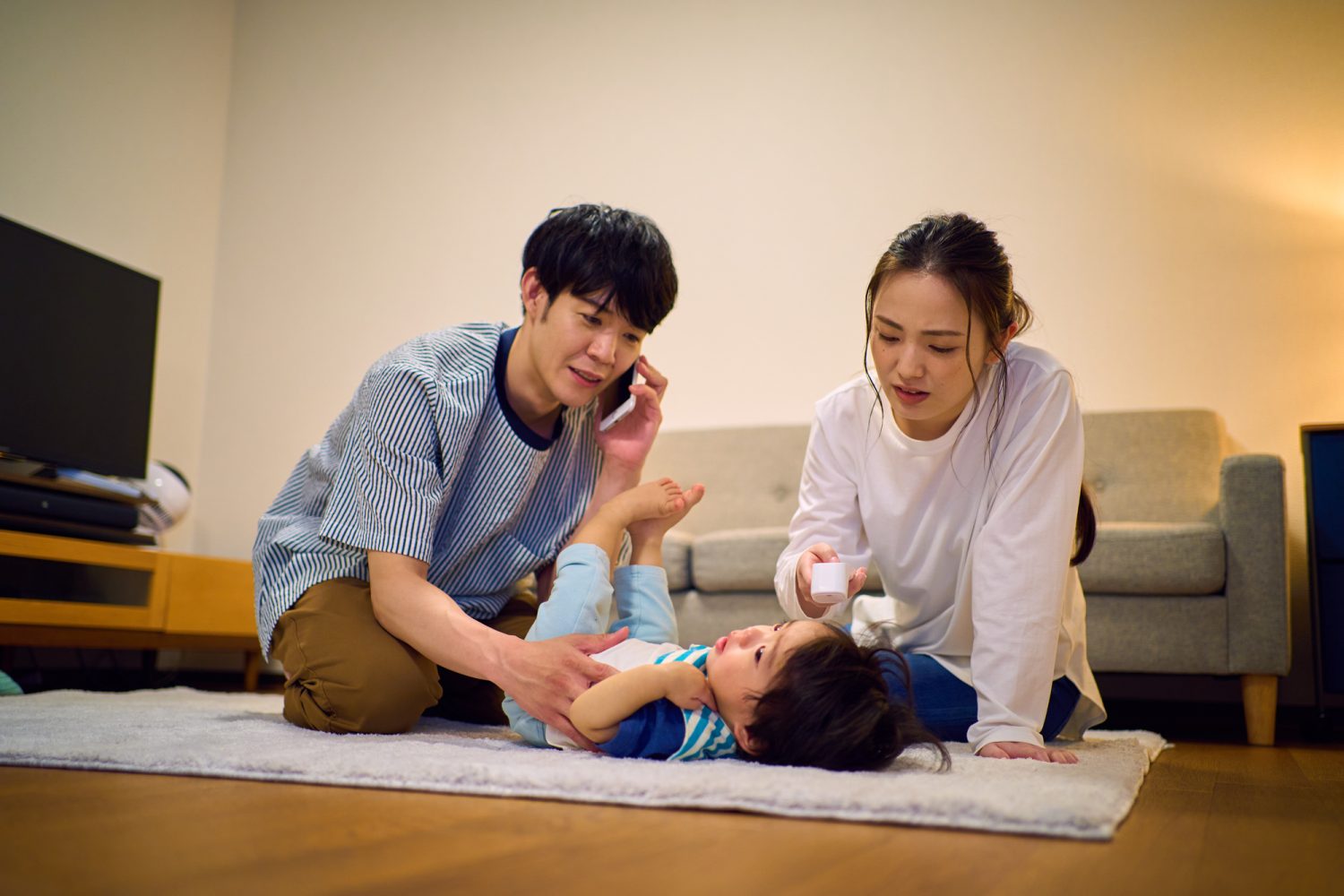 子どもが休日や夜中に熱を出した 救急車、救急外来などの使い分けは？