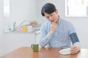 「高血圧」の治療をしても効果が見えない… それ『二次高血圧』かも！？【医師解説】
