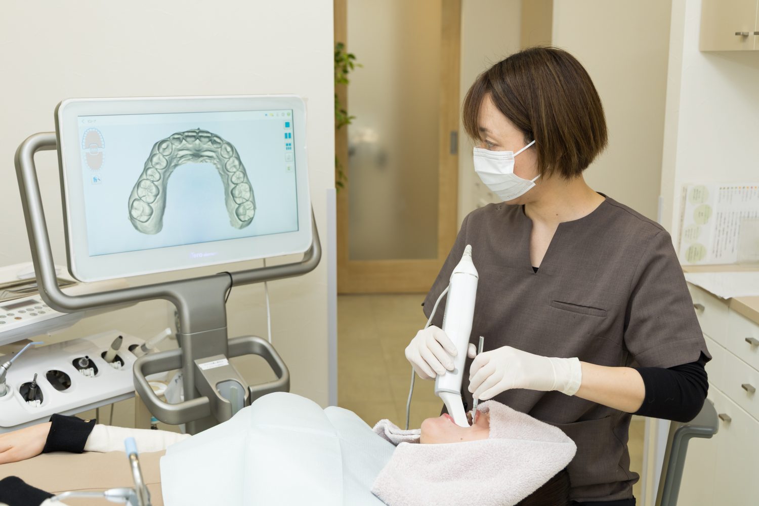 はるまちざか歯科・矯正歯科photo