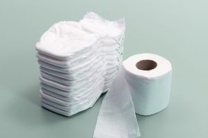 介護保険でおむつ代は助成される？利用できる支援制度や負担軽減策を解説