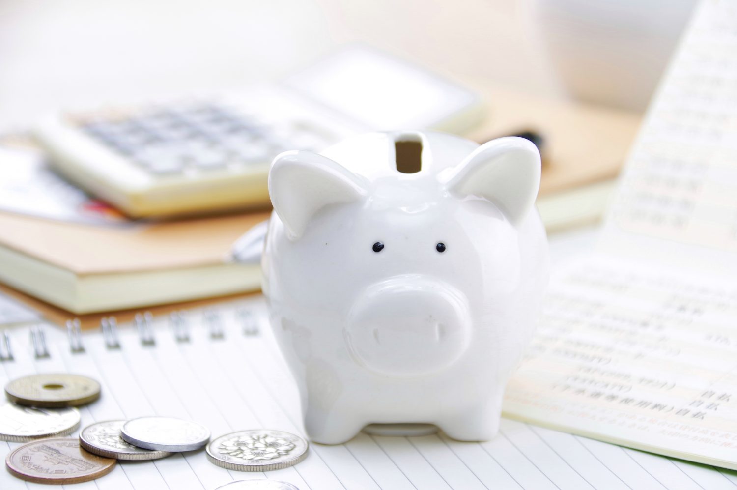 要介護4でもらえるお金は?受けられるサービスと自己負担額、負担軽減方法を解説