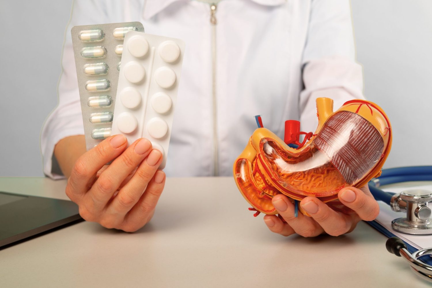 胃潰瘍の治療法と薬物療法の位置づけ