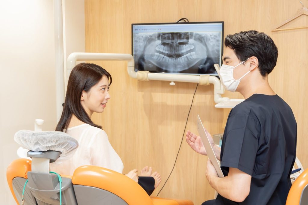 痛みや違和感が続く場合は早めに歯科医師に相談を