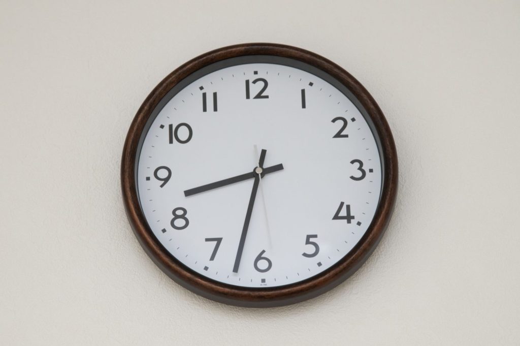 【矯正方法別】歯並びの変化を実感できるまでの期間