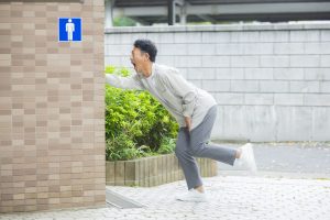 多尿は危険？ 「腎臓」が悪い人の尿は、健康な人の尿とどう違う？【医師解説】