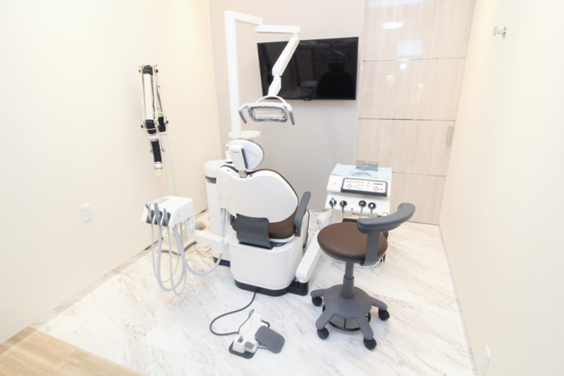 漆原歯科・矯正歯科クリニック