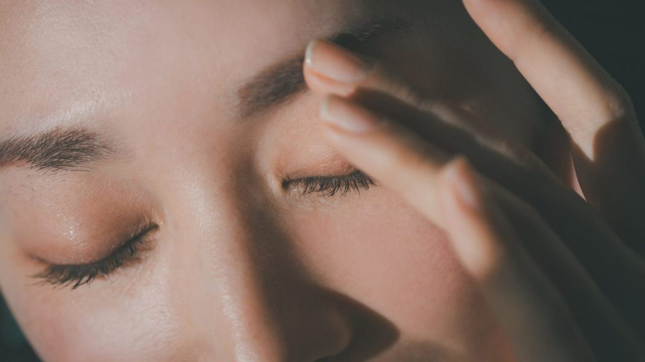 バセドウ病で目が飛び出てきた…これって元に戻るの？【医師解説】