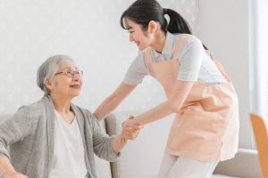 デイケアの費用はどのくらい？内訳やほかの介護サービスとの比較を解説