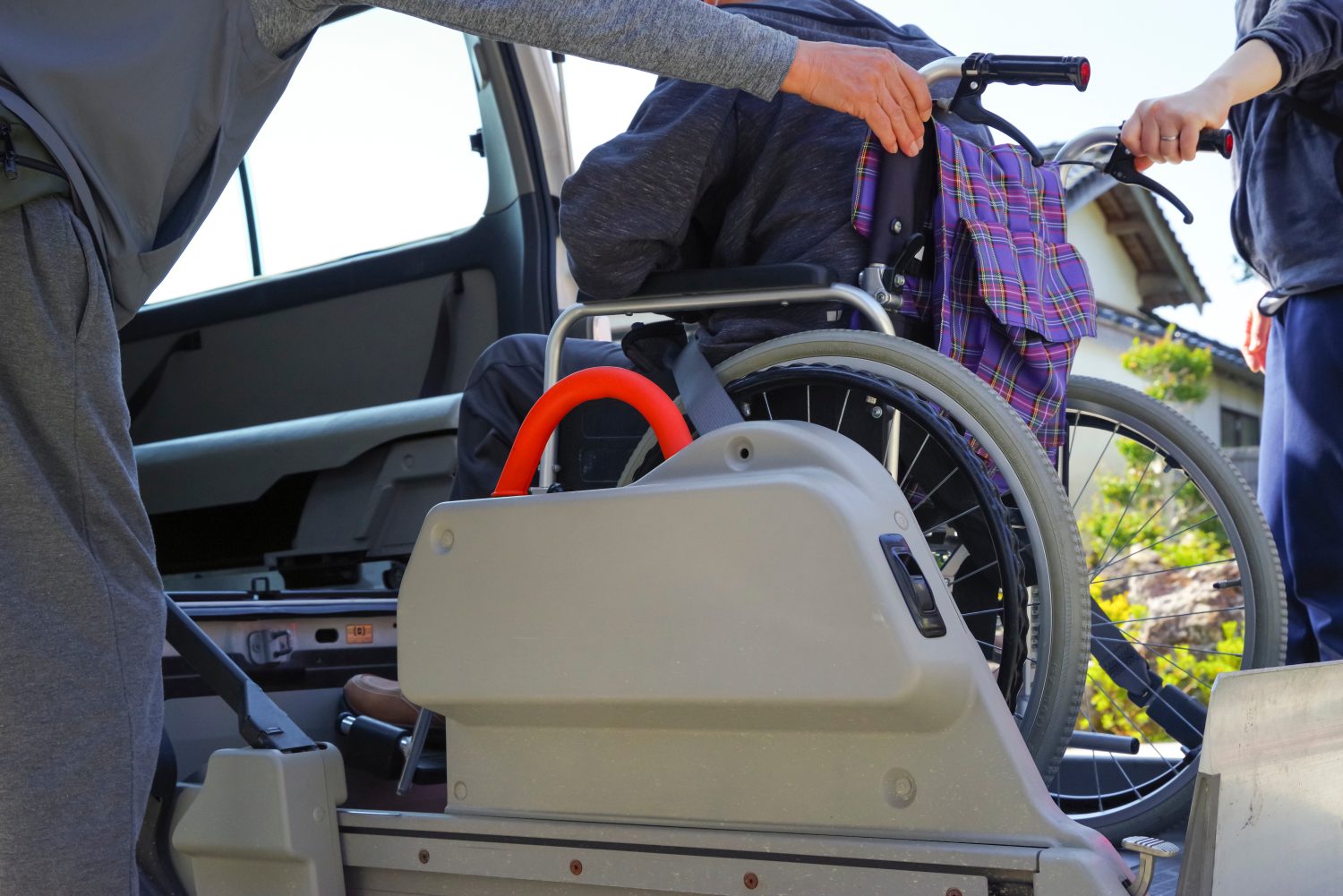 介護タクシーの利用条件と使い方