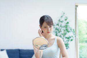 シミ取りから始める美容皮膚科｜シミ・ホクロ・イボまで肌悩みをまとめて解説