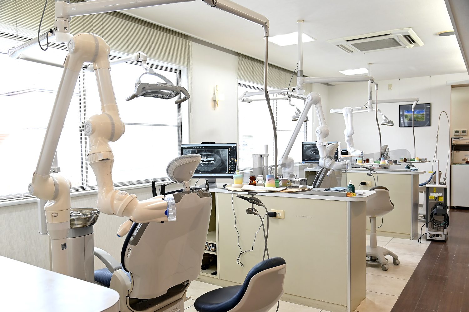 中歯科医院photo