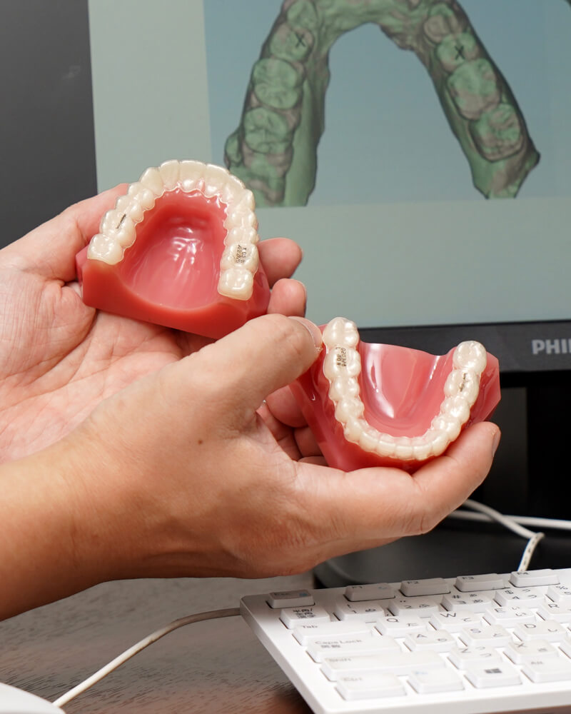 正しい歯並びと健康な口内環境を守るためには食事の姿勢も重要