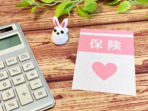 保険治療でむし歯を治す場合の治療内容は？自費診療との違いも解説