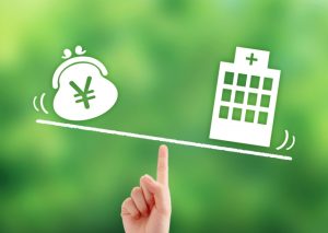 歯のクリーニングは保険適用できる？保険診療の内容と自費との違いを解説