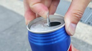 【闘病】冷たい缶ジュースから始まった恐怖。「死ぬかもしれない」14歳女子中学生を襲った『膠原病』