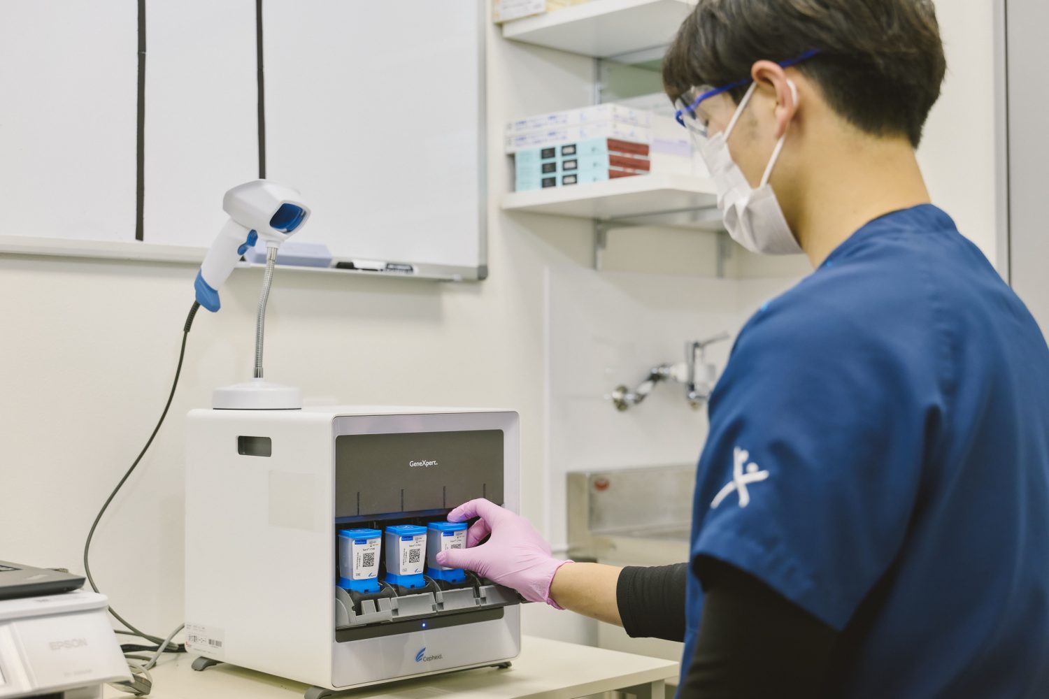 性感染症内科ペアライフクリニック横浜院