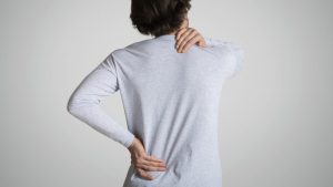 痛みの原因は筋膜？ 『慢性的な痛み』を緩和する「ハイドロリリース」【医師監修】