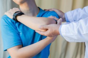 ペインクリニックとは？整体・鍼灸との違いや治療内容を解説