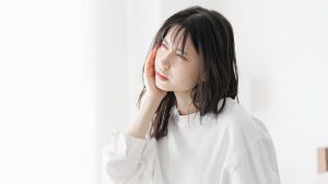 犬歯が当たると痛い原因とは？考えられる病気と対処法を解説