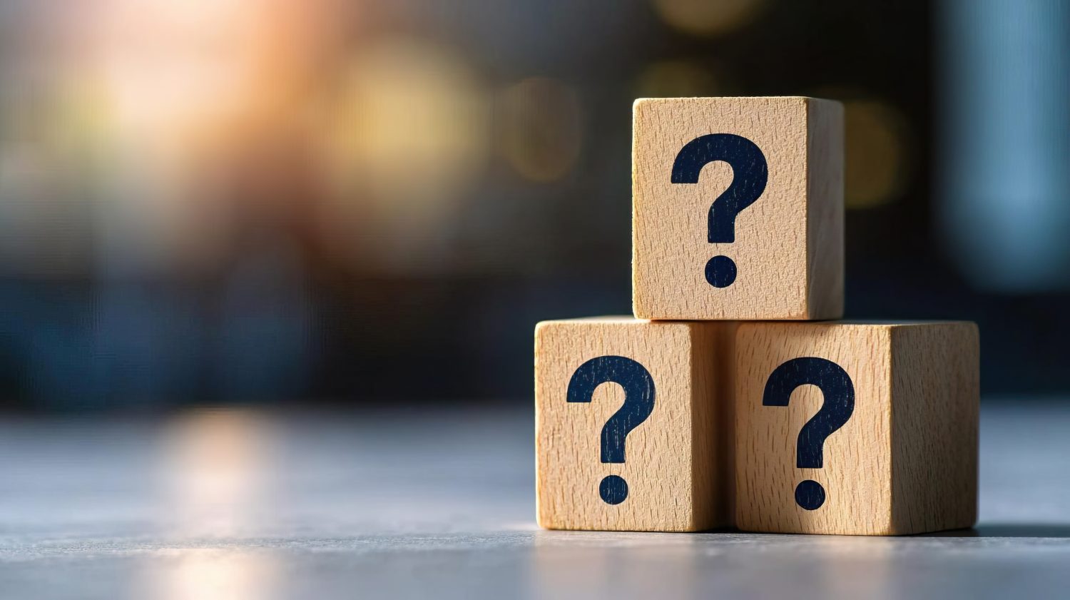 犬歯が八重歯になりやすい主な原因