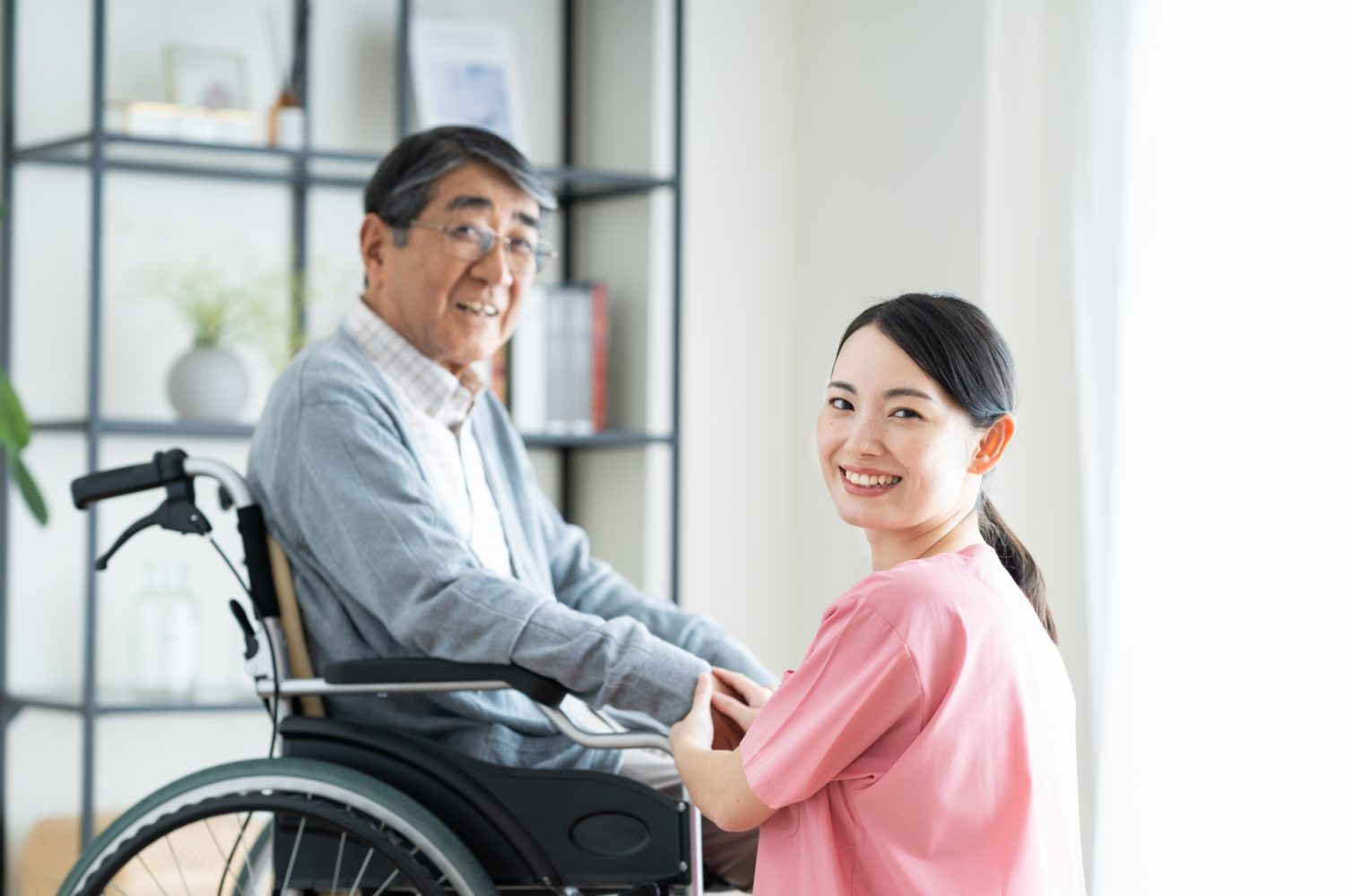 介護付き有料老人ホームとほかの施設の違い