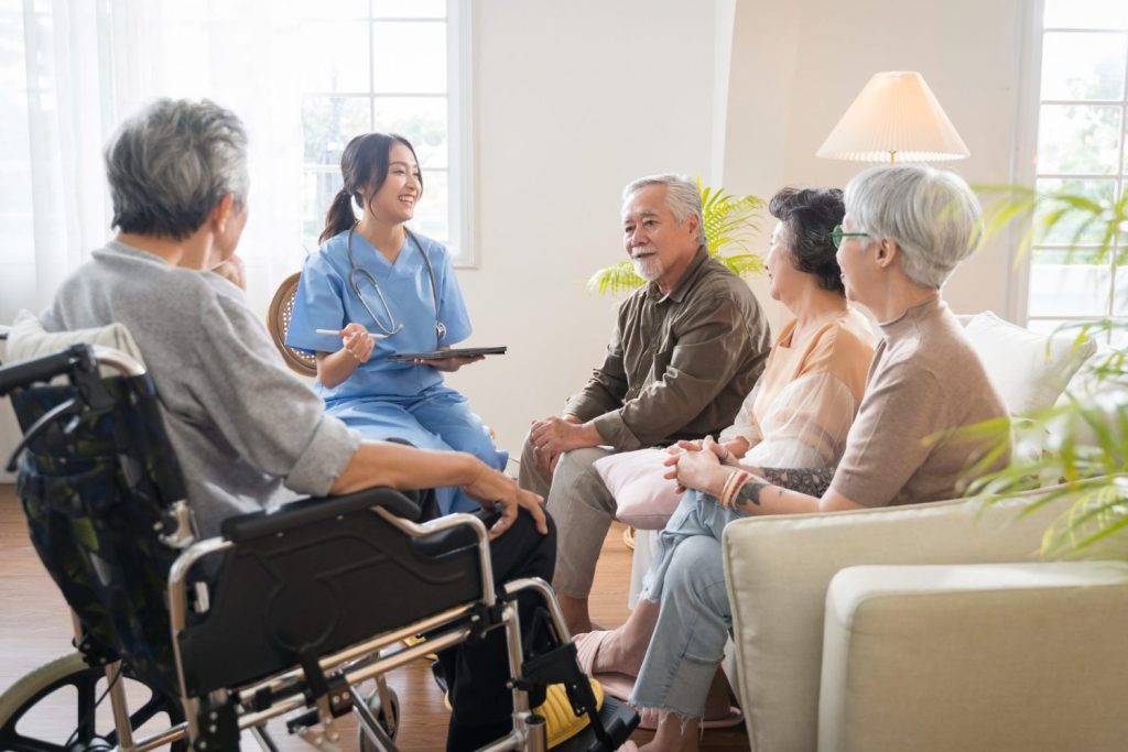 通所介護とは？サービス内容や利用条件、費用、利用開始までの流れを解説