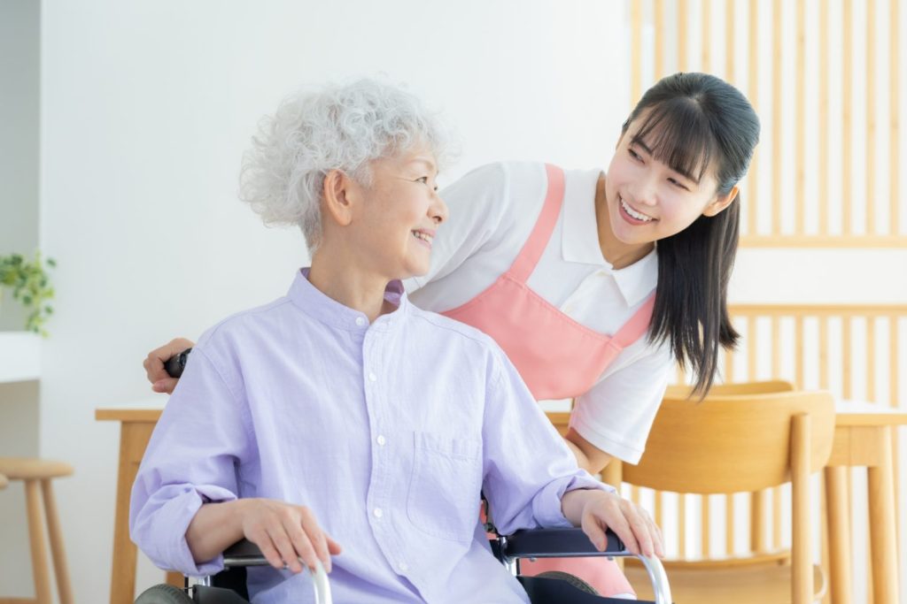 介護におけるモニタリングとは？目的や確認内容、家族が知っておきたいポイントを解説